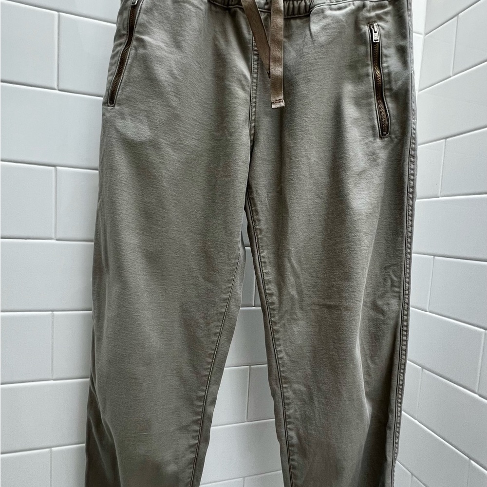 ARITZIA TNA Khaki Alix Joggers with Zipper Details